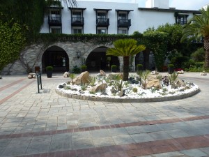 Die gesammelte Kraft nährt und beruhigt. Gutes Feng Shui für den Haupteingang.