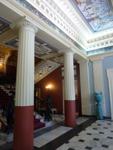 Die Musse, die Stilechtheit und der Schöngeist in der Gestaltung pflegen das Yin des Feng Shui.