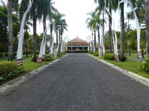 Anfahrt zur Hotelanlage